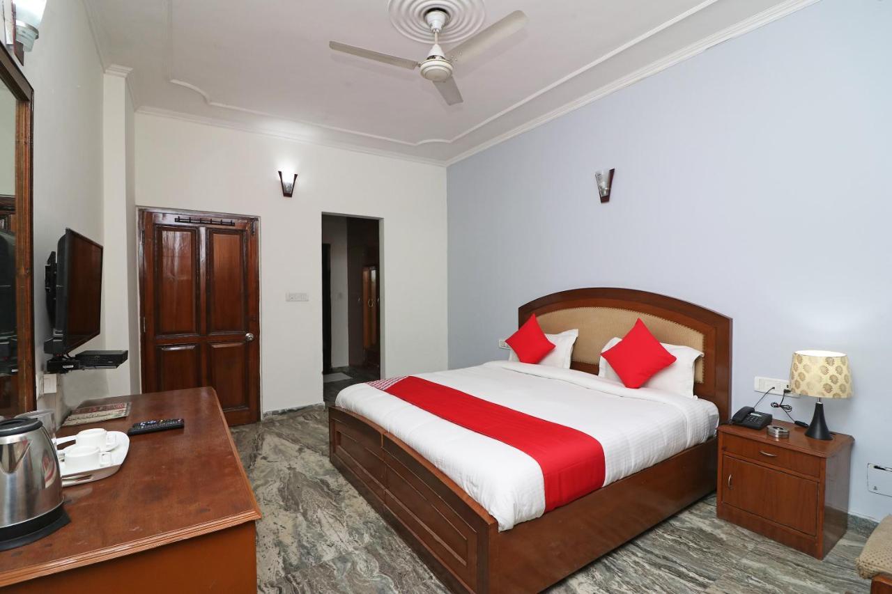 Birdhouse Hotel Gurgaon Exterior foto